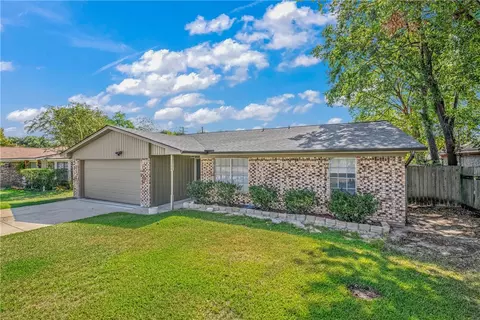 Exterior - 2300 Barak Ln, Bryan, TX 77802 photo 2 of 5