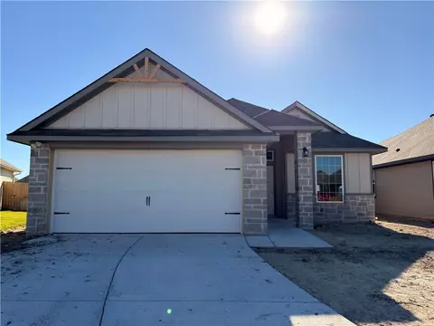 2205 Terrilyn Ct, Bryan, TX 77807