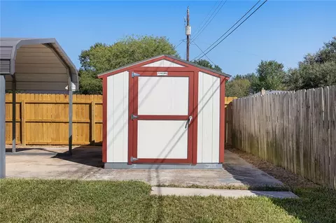 3720 Brighton Dr, Bryan, TX 77802 photo 14
