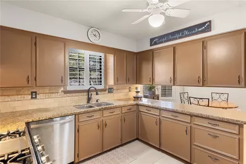 3720 Brighton Dr, Bryan, TX 77802 photo 28