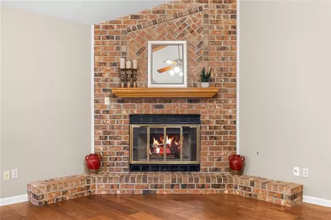 3720 Brighton Dr, Bryan, TX 77802 photo 8
