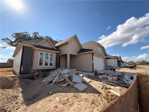 6064 Badger St, Bryan, TX 77807