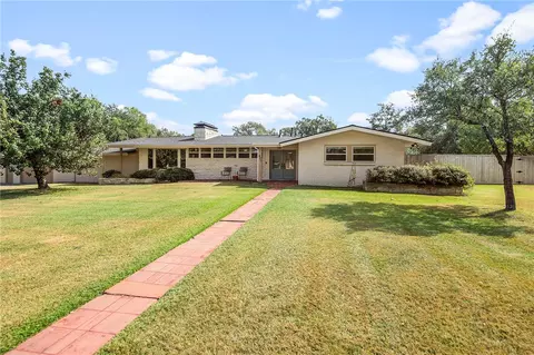 801 S Rosemary Dr, Bryan, TX 77802