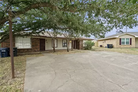200 Yale Cir, College Station, TX 77840