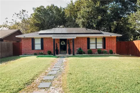 417 E Hill St, Navasota, TX 77868