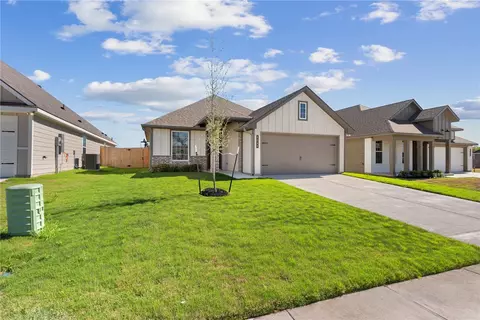 Exterior - 6049 Badger St, Bryan, TX 77807 photo 3 of 5