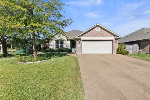 901 Barchetta Dr, College Station, TX 77845