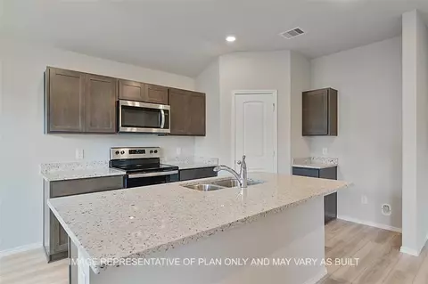 5401 Bear, Bryan, TX 77803 photo 4