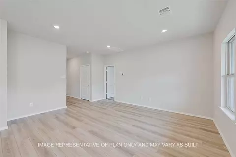 5401 Bear, Bryan, TX 77803 photo 8