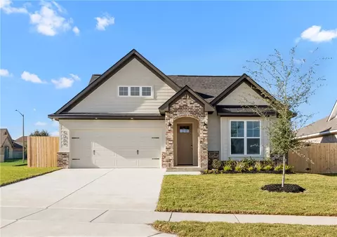 4089 Crestmont Dr, College Station, TX 77845