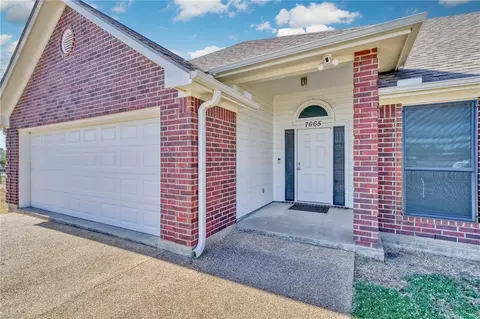 Exterior - 7665 Planters Loop, Bryan, TX 77808 photo 6 of 12