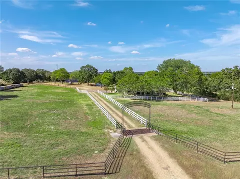 6700 Fm 332, Brenham, TX 77833