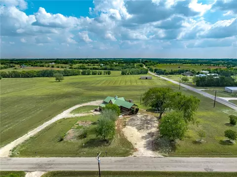 1441 Salem Rd, Brenham, TX 77833