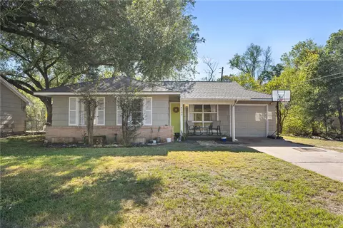 4105 W Carter Creek Pkwy, Bryan, TX 77802