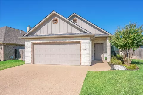 3081 Peterson Cir, Bryan, TX 77802