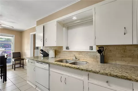 Kitchen - 520 Helena St, Bryan, TX 77801 photo 3 of 4