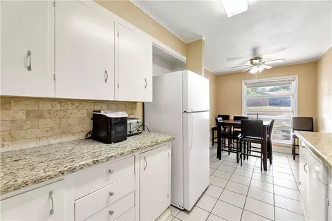 Kitchen - 520 Helena St, Bryan, TX 77801 photo 4 of 4