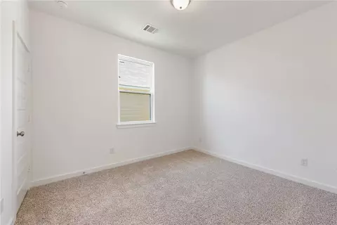 5669 Fox Bluff Dr, Bryan, TX 77807 photo 8