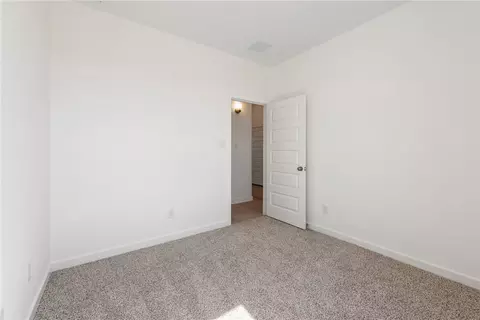 5669 Fox Bluff Dr, Bryan, TX 77807 photo 6