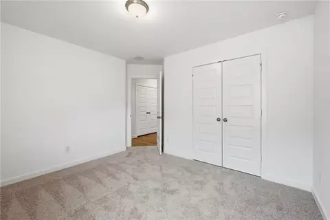 Bedroom - 5689 Fox Bluff Dr, Bryan, TX 77807 photo 10 of 11