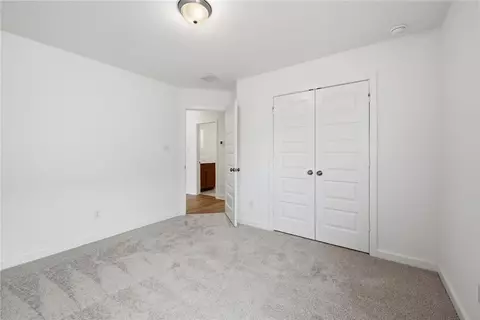 Bedroom - 5689 Fox Bluff Dr, Bryan, TX 77807 photo 7 of 11