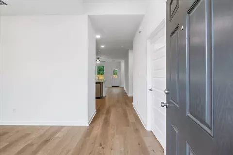 Entry Way - 5689 Fox Bluff Dr, Bryan, TX 77807 photo 1 of 7