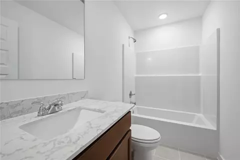 Bath - 5689 Fox Bluff Dr, Bryan, TX 77807 photo 1 of 1