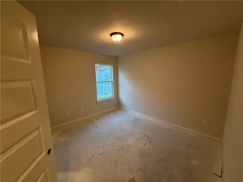 1382 Kingsgate Dr, Bryan, TX 77807 photo 2