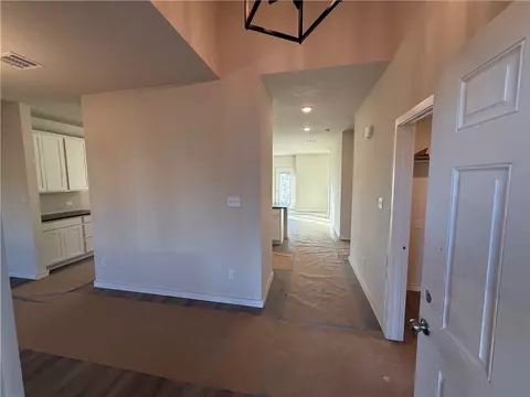 1382 Kingsgate Dr, Bryan, TX 77807 photo 4