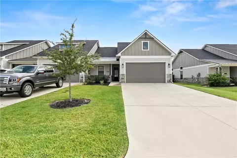 5048 Mooney Falls Dr, Bryan, TX 77802