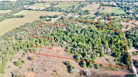 402 Professor Smith Rd, Gause, TX 77857