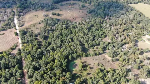 402 Professor Smith Rd, Gause, TX 77857 photo 7