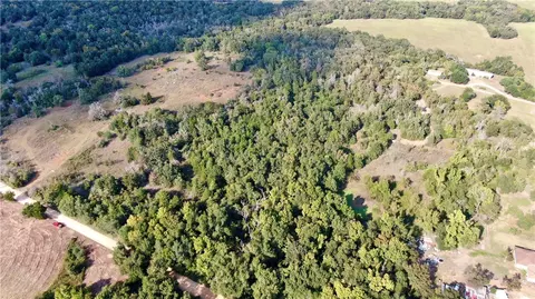 402 Professor Smith Rd, Gause, TX 77857 photo 4