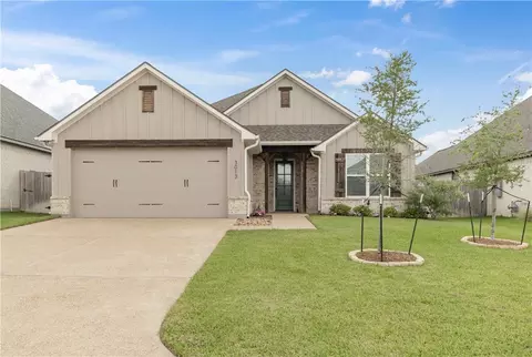3013 Teller Dr, Bryan, TX 77808