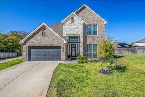 10600 Scarlet Peak Ct, College Station, TX 77845
