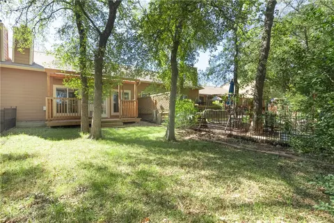 2827 Oakside Dr, Bryan, TX 77802 photo 21