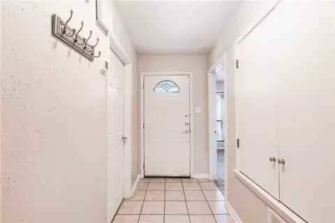 2827 Oakside Dr, Bryan, TX 77802 photo 4