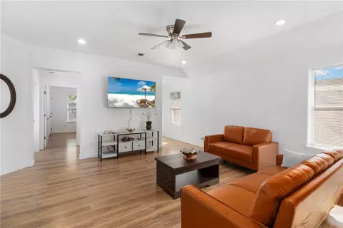 1508 Lopez St, Bryan, TX 77803 photo 10
