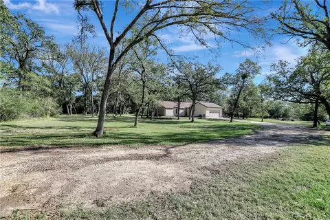8846 Jackrabbit Ln, Bryan, TX 77808 photo 2