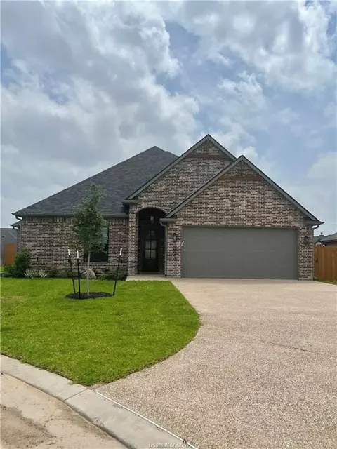 3005 Alpha Ct, Bryan, TX 77808 photo 2