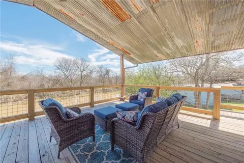 574 River Oaks Dr, Trinity, TX 75862 photo 3