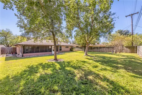 Exterior - 3604 Oak Hill Dr, Bryan, TX 77802 photo 4 of 5
