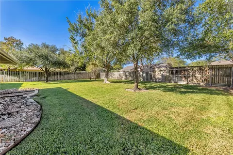 Exterior - 3604 Oak Hill Dr, Bryan, TX 77802 photo 3 of 5