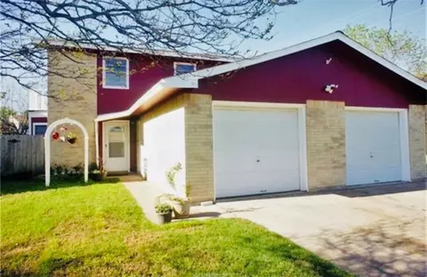 1409 Hawk Tree Dr, College Station, TX 77845