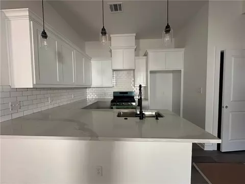 4111 Marsh St, Bryan, TX 77803 photo 5