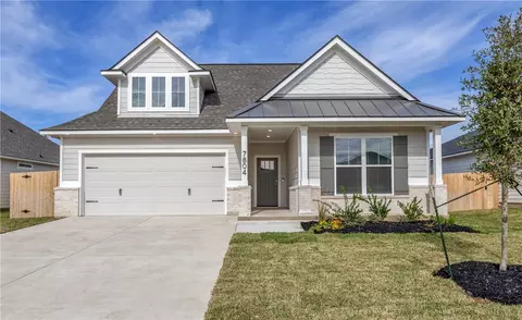 7804 Redbud Rd, Navasota, TX 77868
