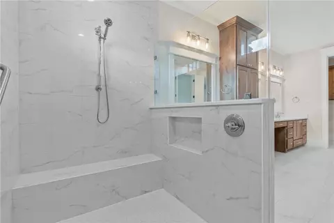 Bath - 2836 Persimmon Ridge Ct, Bryan, TX 77807 photo 2 of 5