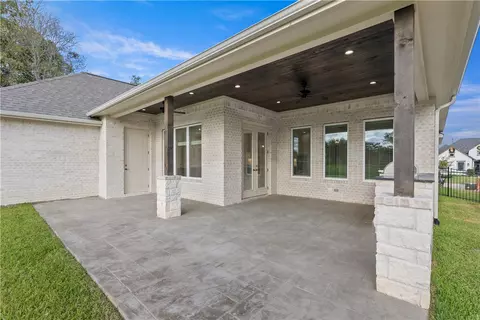 Exterior - 2836 Persimmon Ridge Ct, Bryan, TX 77807 photo 4 of 7