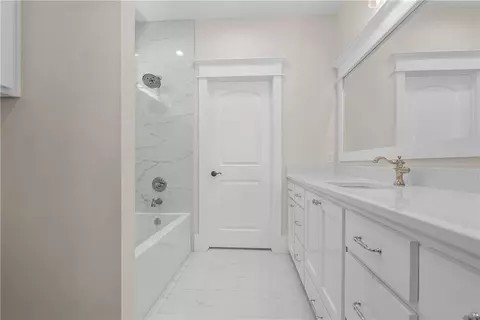 Bath - 2836 Persimmon Ridge Ct, Bryan, TX 77807 photo 3 of 5