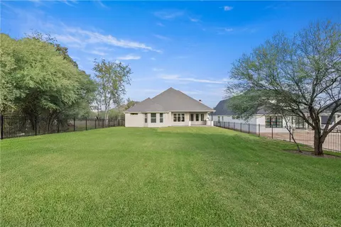 Exterior - 2836 Persimmon Ridge Ct, Bryan, TX 77807 photo 7 of 7